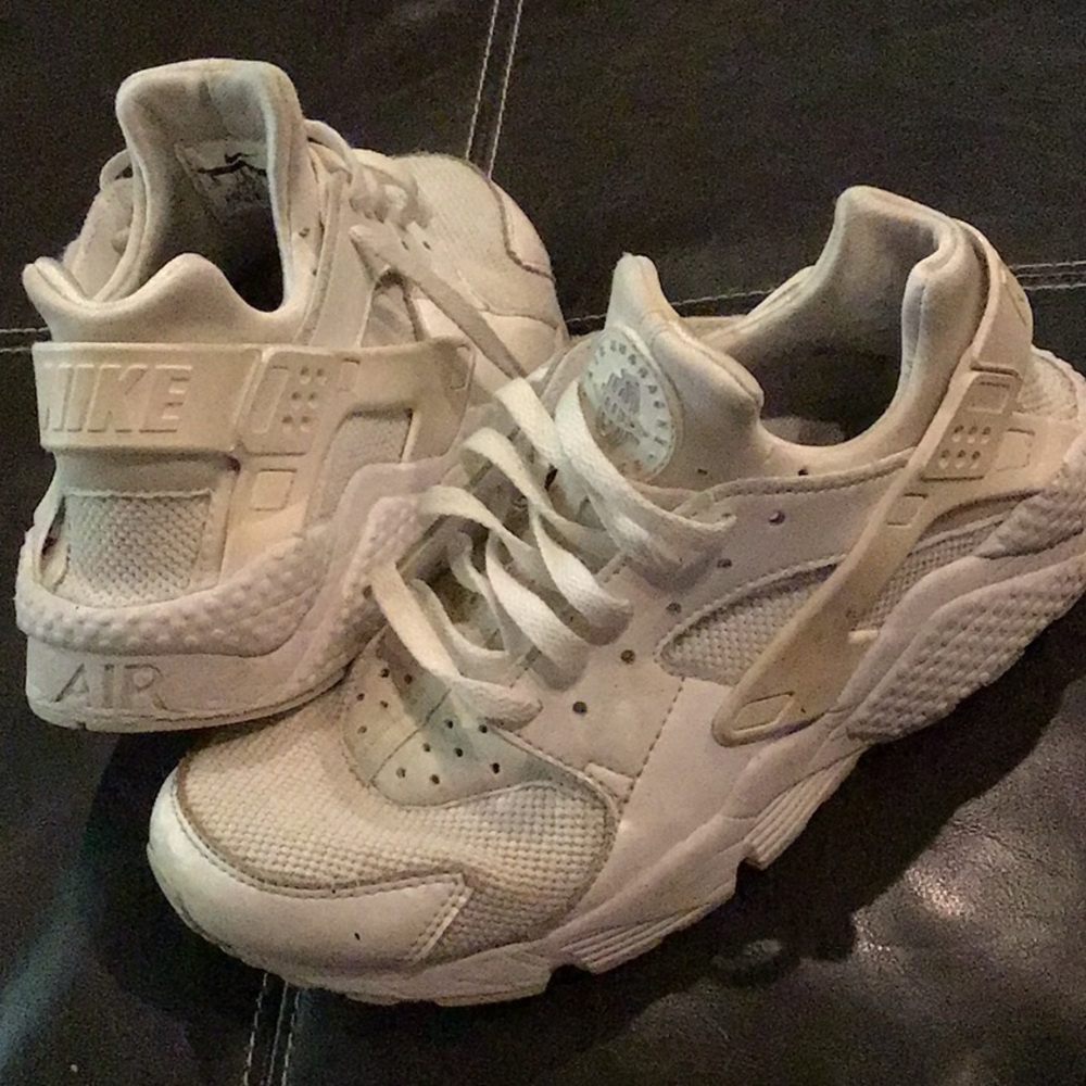 8.5 Men - Nike Air Nuarache